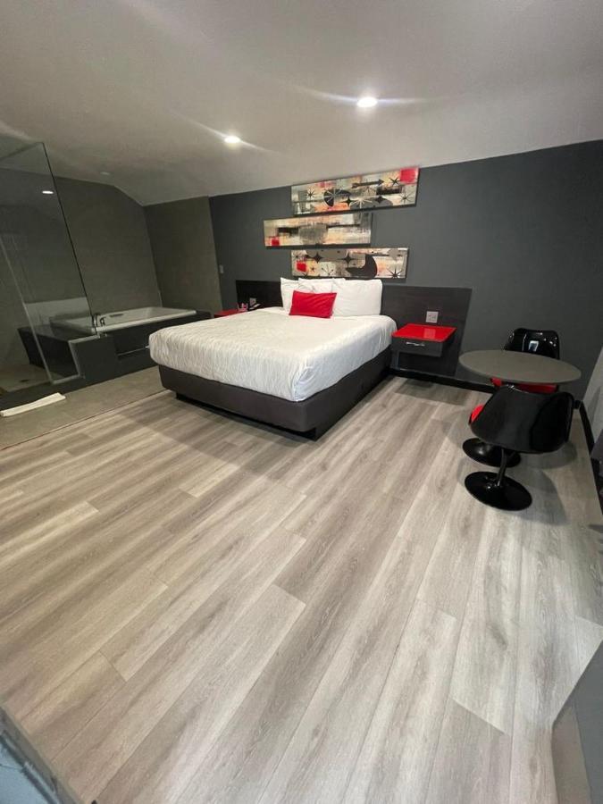 Astro Pasadena Hotel Extérieur photo
